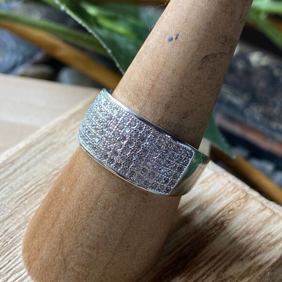 Sterling Silver Elegant Wavy Pave Set Diamond CZ Ring Size 8 - Picture 3 of 4